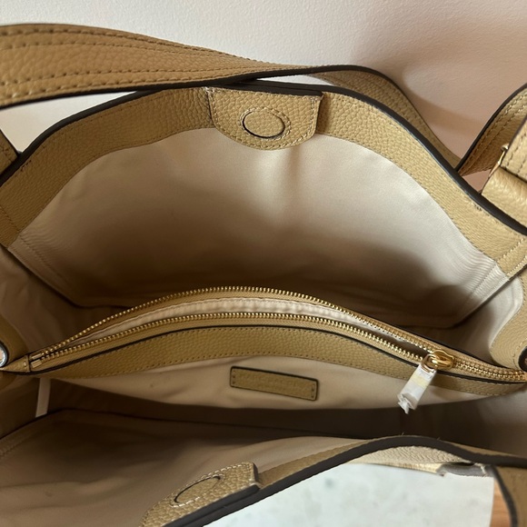 EXCELLENT CONDITION - MARC JACOBS “The Director” Faux Leather Large Tote - Tan - Picture 7 of 15